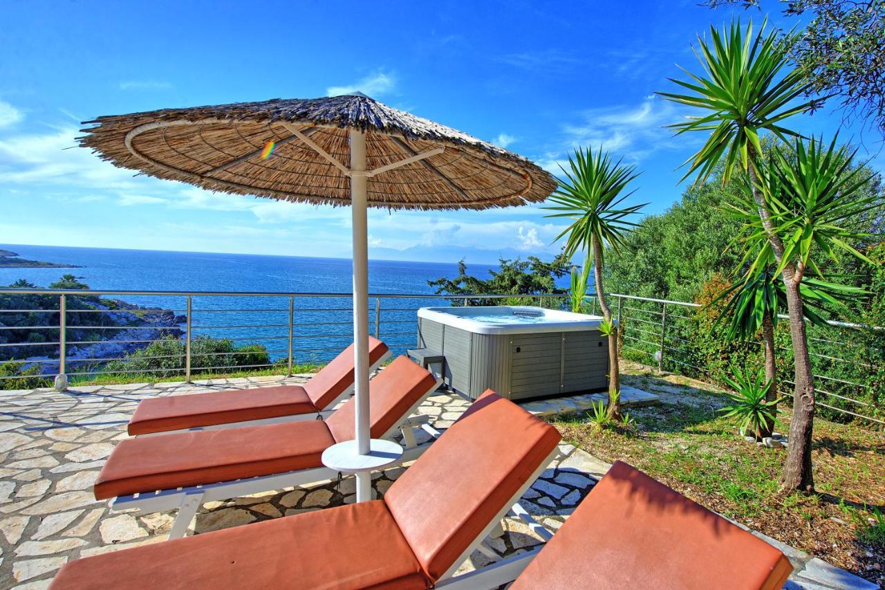 Beachfront Villa Seasun By Posarellivillas Agios Spyridon  Exterior photo