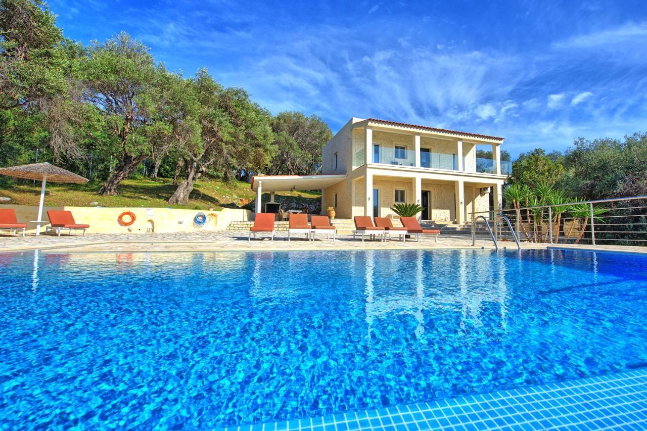 Beachfront Villa Seasun By Posarellivillas Agios Spyridon  Exterior photo